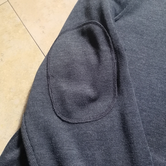 Guys Sweater - Picture 4 of 7